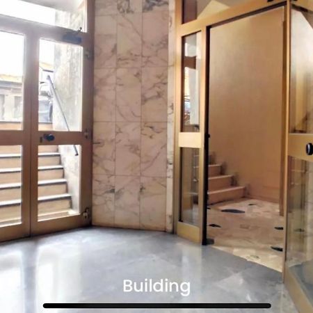 Metro Famagosta - Luminoso Appartamento Con Balcone Free Wifi & Parking 밀라노 외부 사진